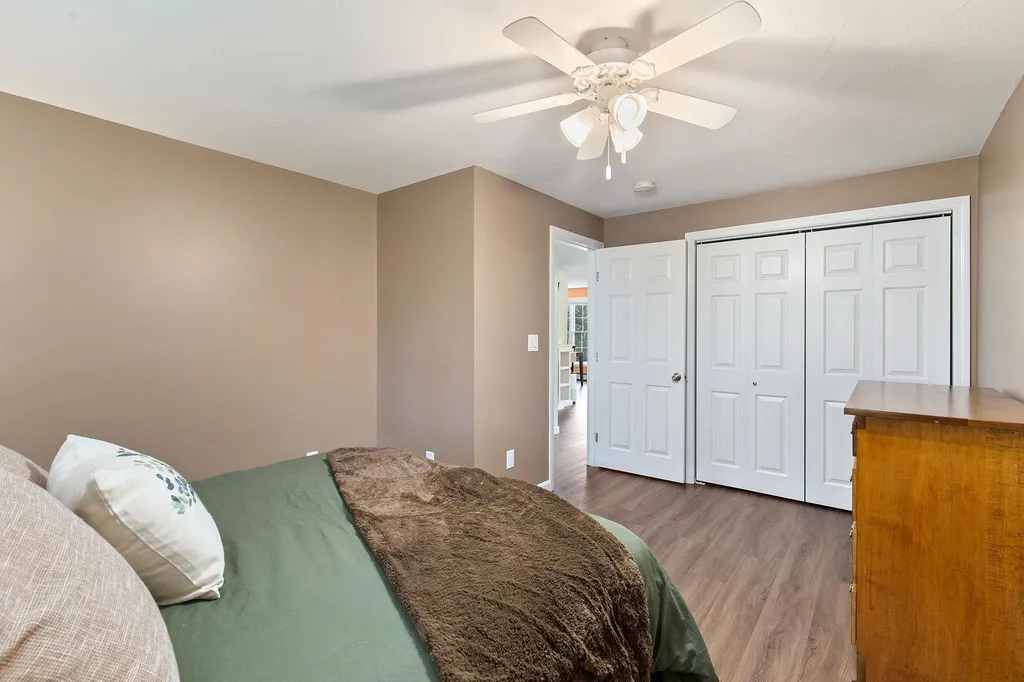 44 Lamprey Village Drive Epping NH 03042