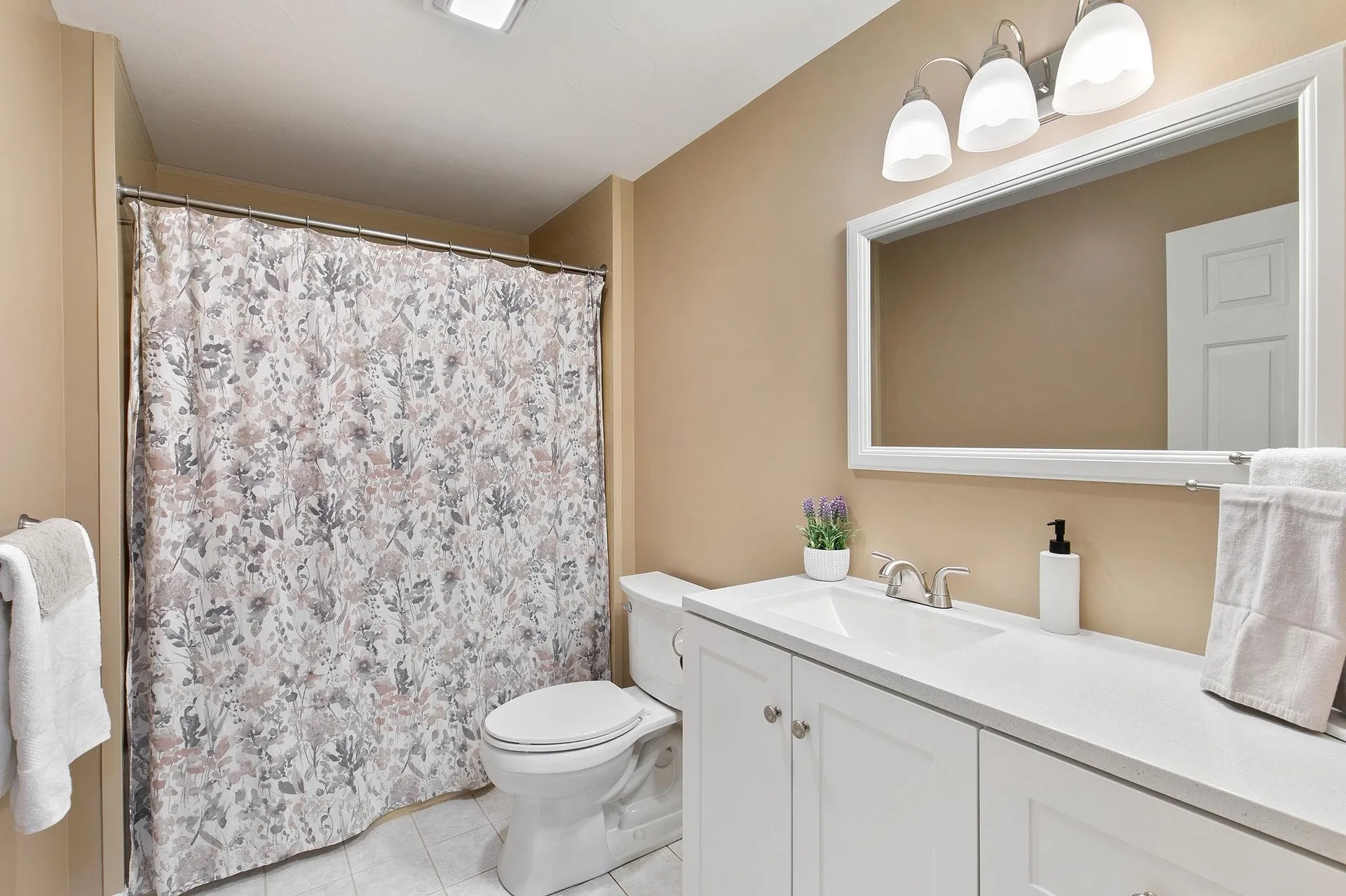 44 Lamprey Village Drive Epping NH 03042