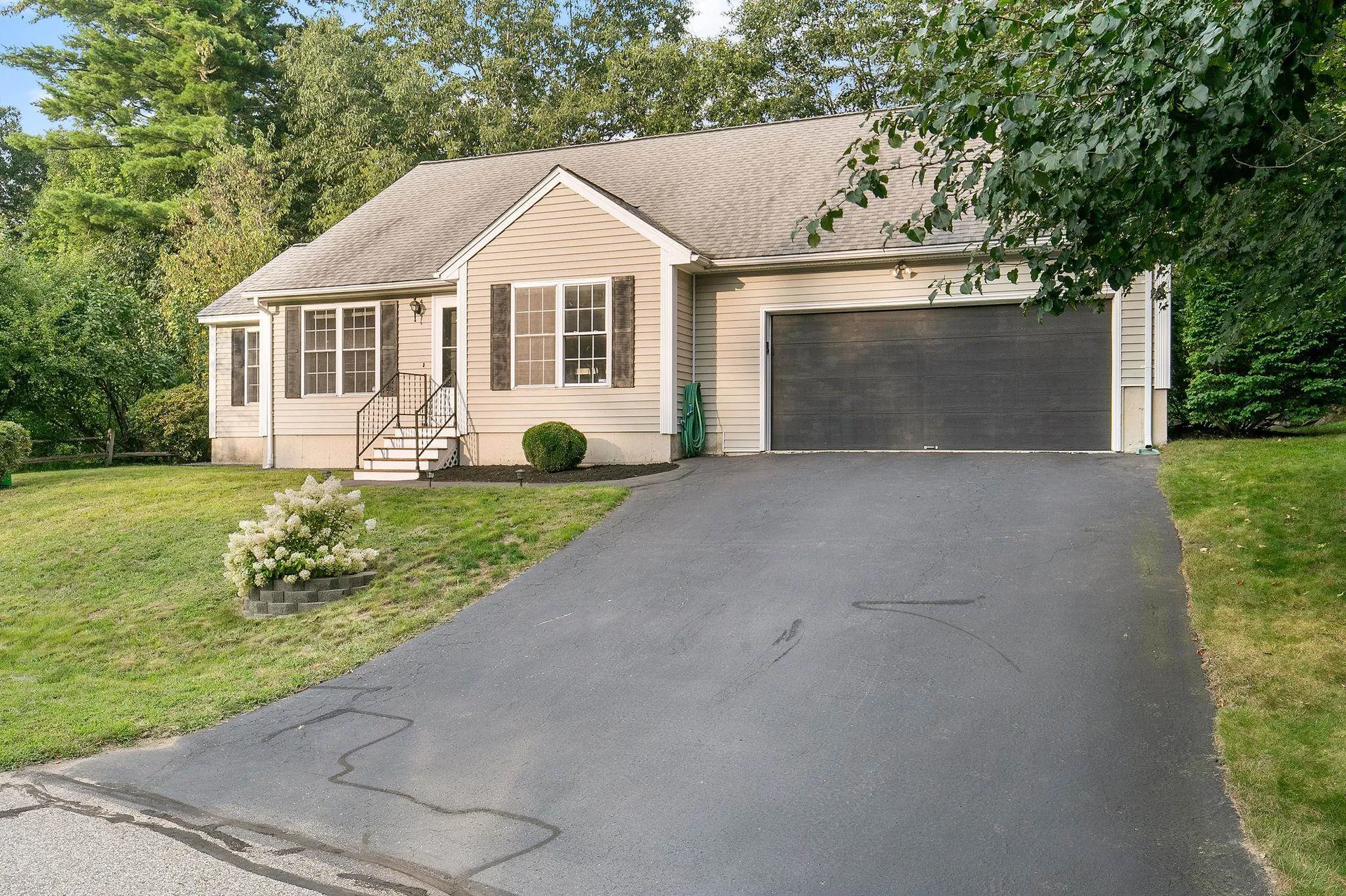 44 Lamprey Village Drive Epping NH 03042