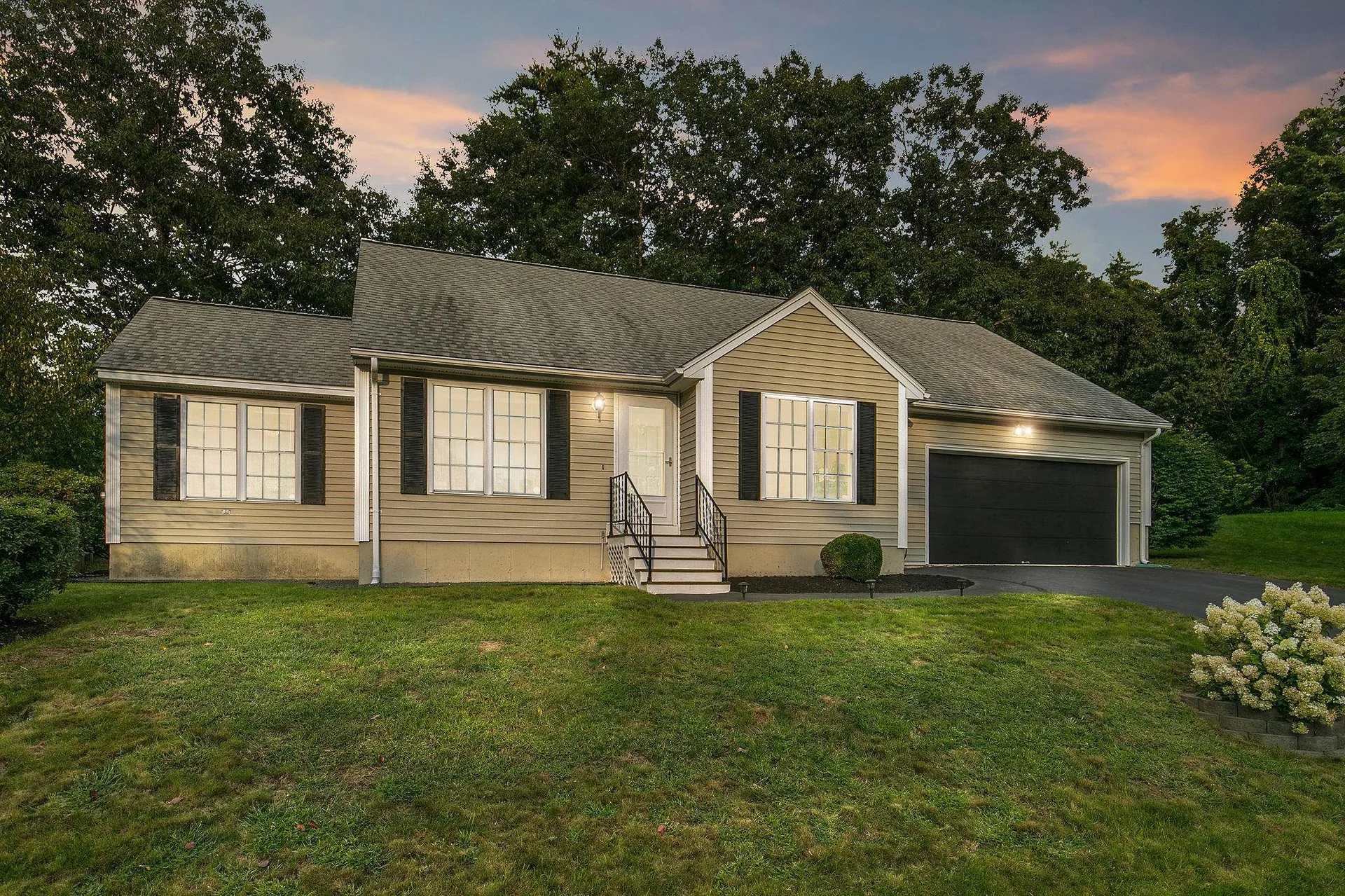 44 Lamprey Village Drive Epping NH 03042