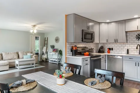 44 Lamprey Village Drive Epping NH 03042