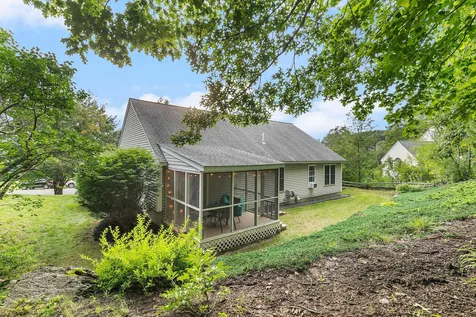 44 Lamprey Village Drive Epping NH 03042