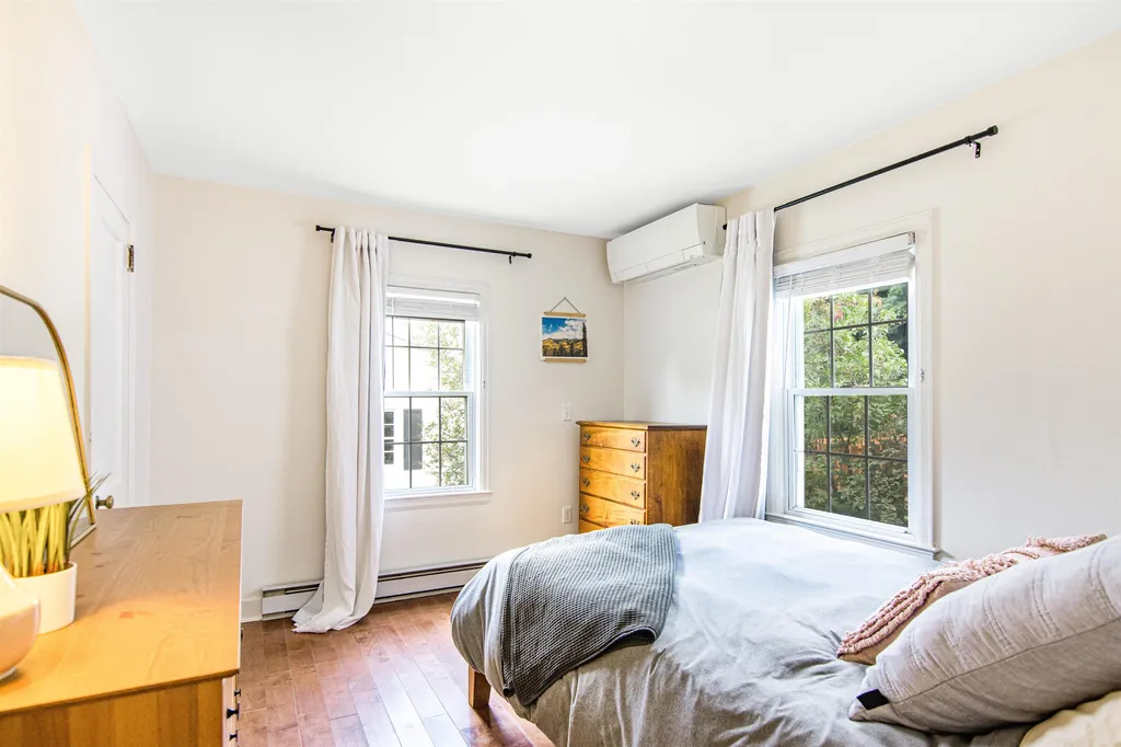 8 Brewer Parkway South Burlington VT 05403