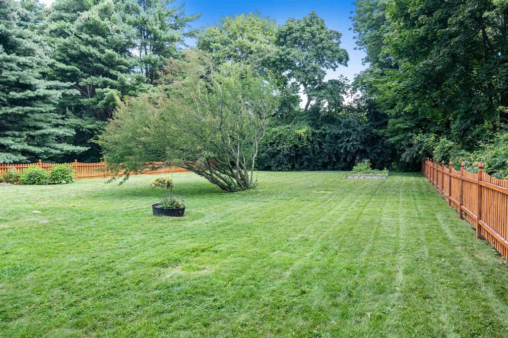 8 Brewer Parkway South Burlington VT 05403