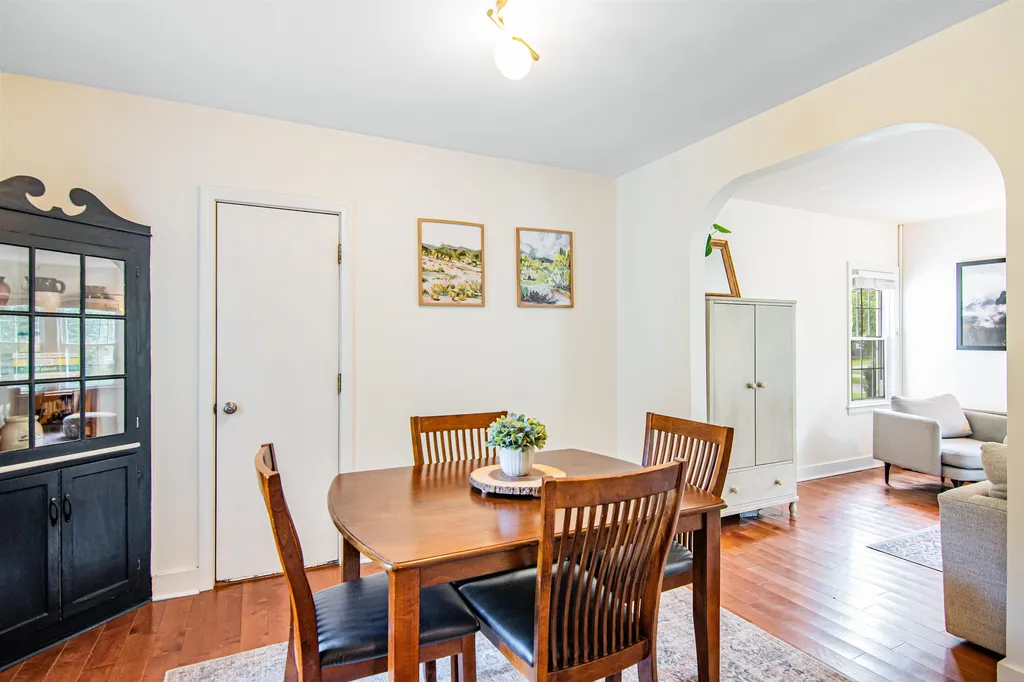 8 Brewer Parkway South Burlington VT 05403