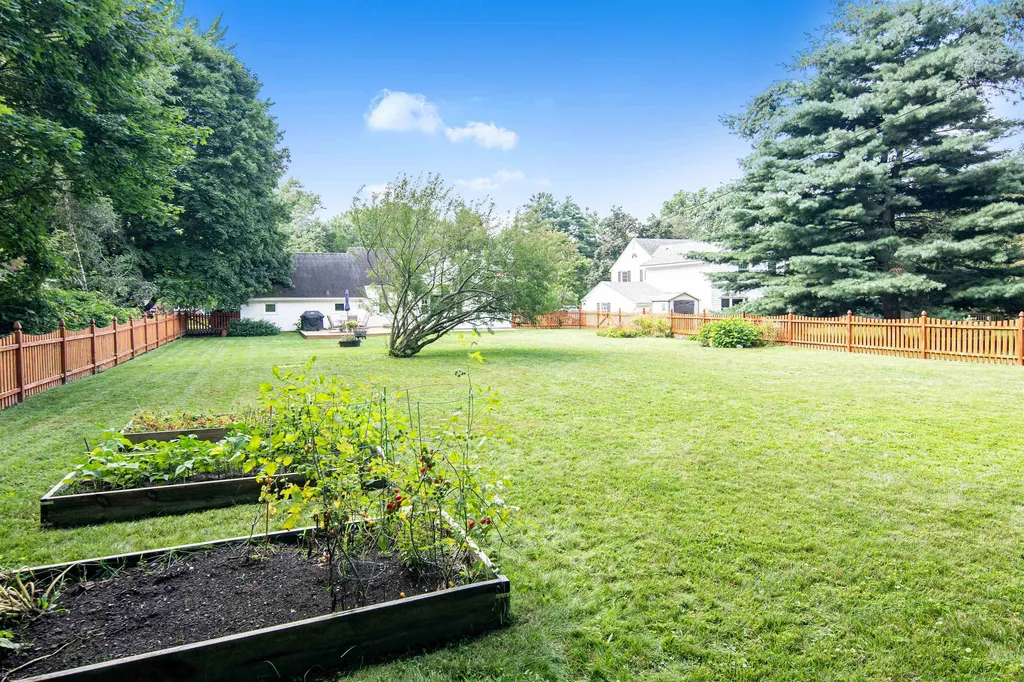 8 Brewer Parkway South Burlington VT 05403