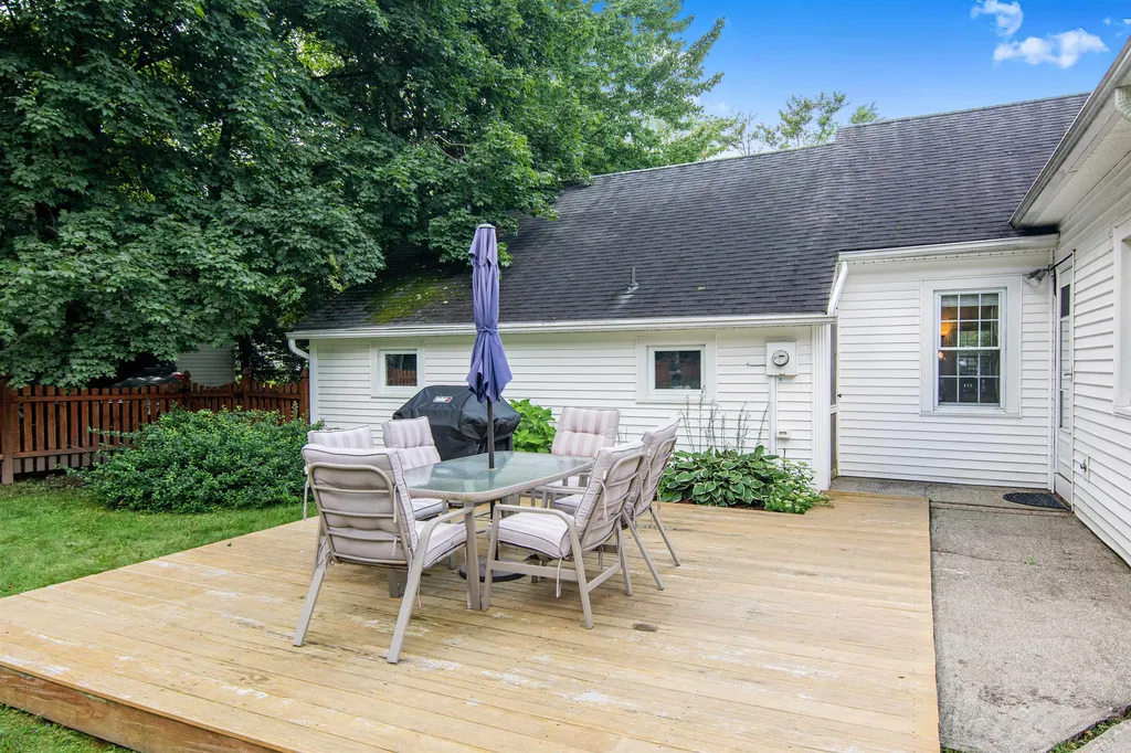 8 Brewer Parkway South Burlington VT 05403
