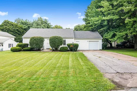 8 Brewer Parkway South Burlington VT 05403