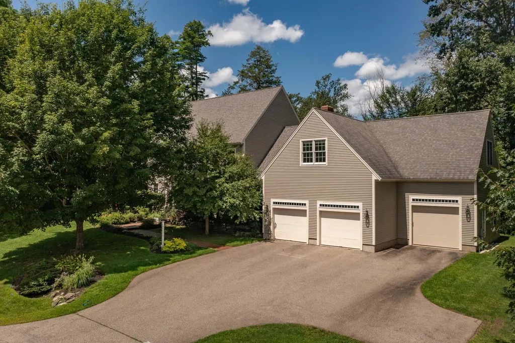 3 Young Lane Rye NH 03870