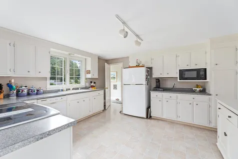 13 Blueberry Lane Peterborough NH 03458