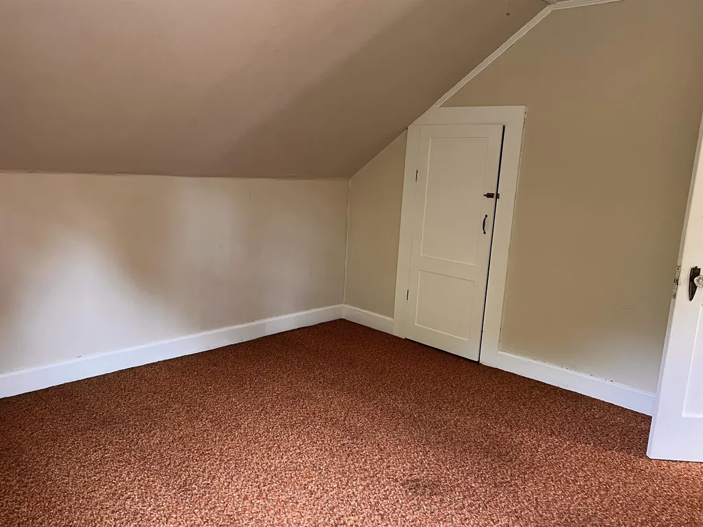 15 Bank Avenue Claremont NH 03743
