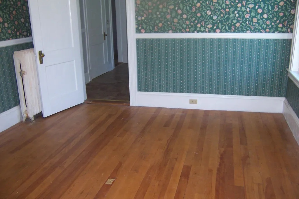 19 Hill Avenue Ashland NH 03217