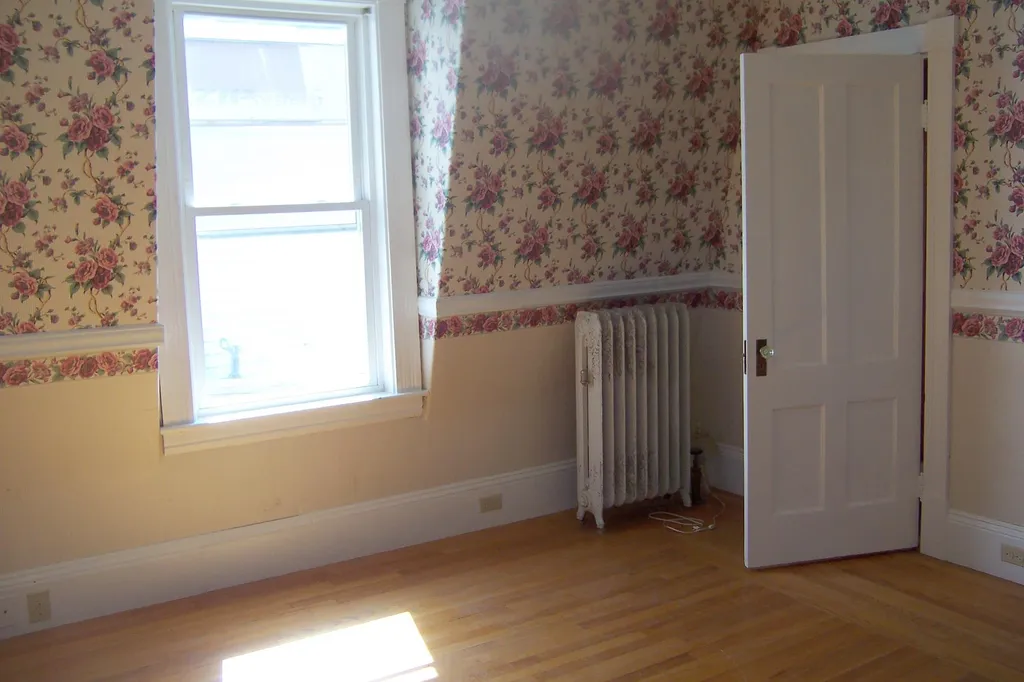 19 Hill Avenue Ashland NH 03217