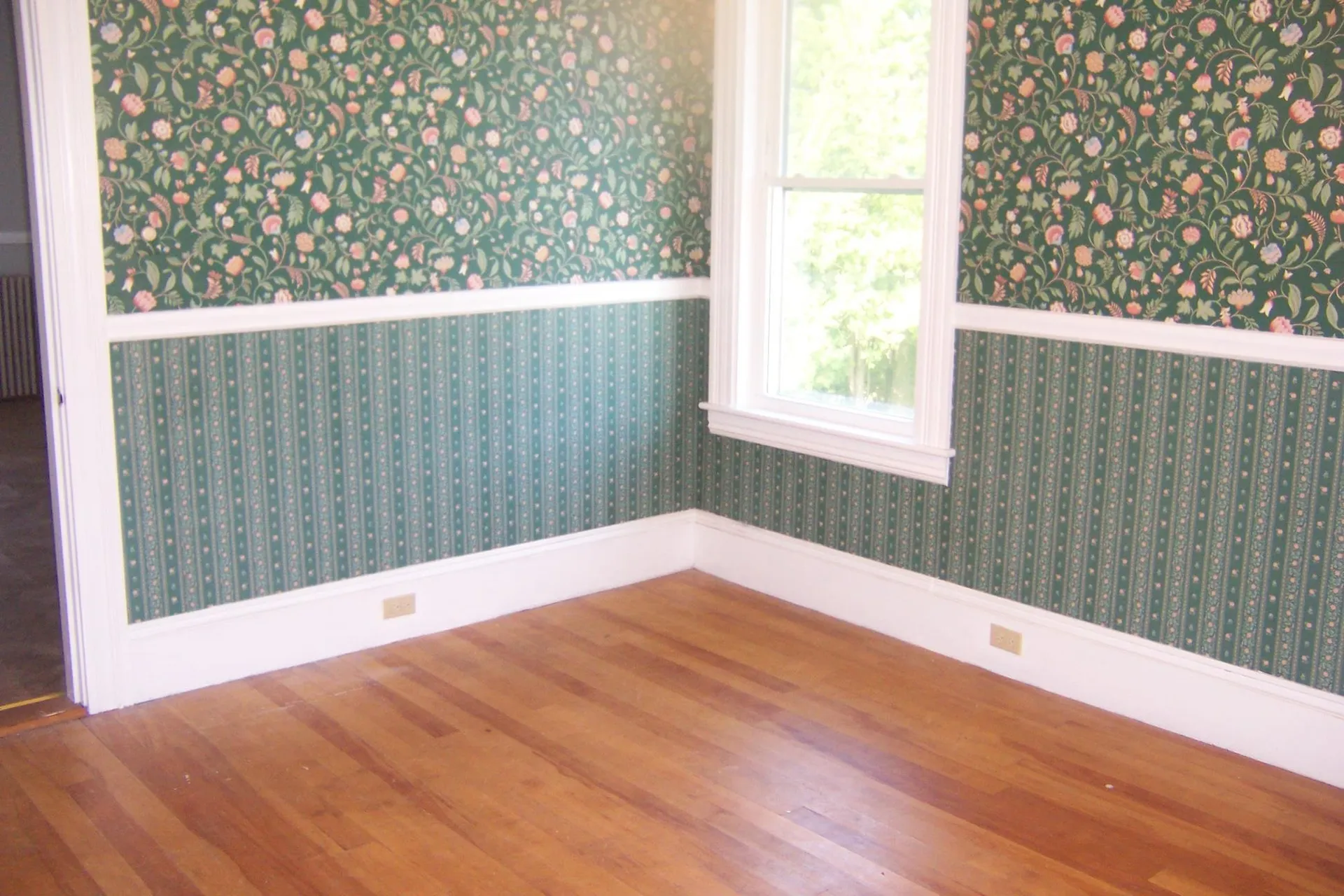 19 Hill Avenue Ashland NH 03217