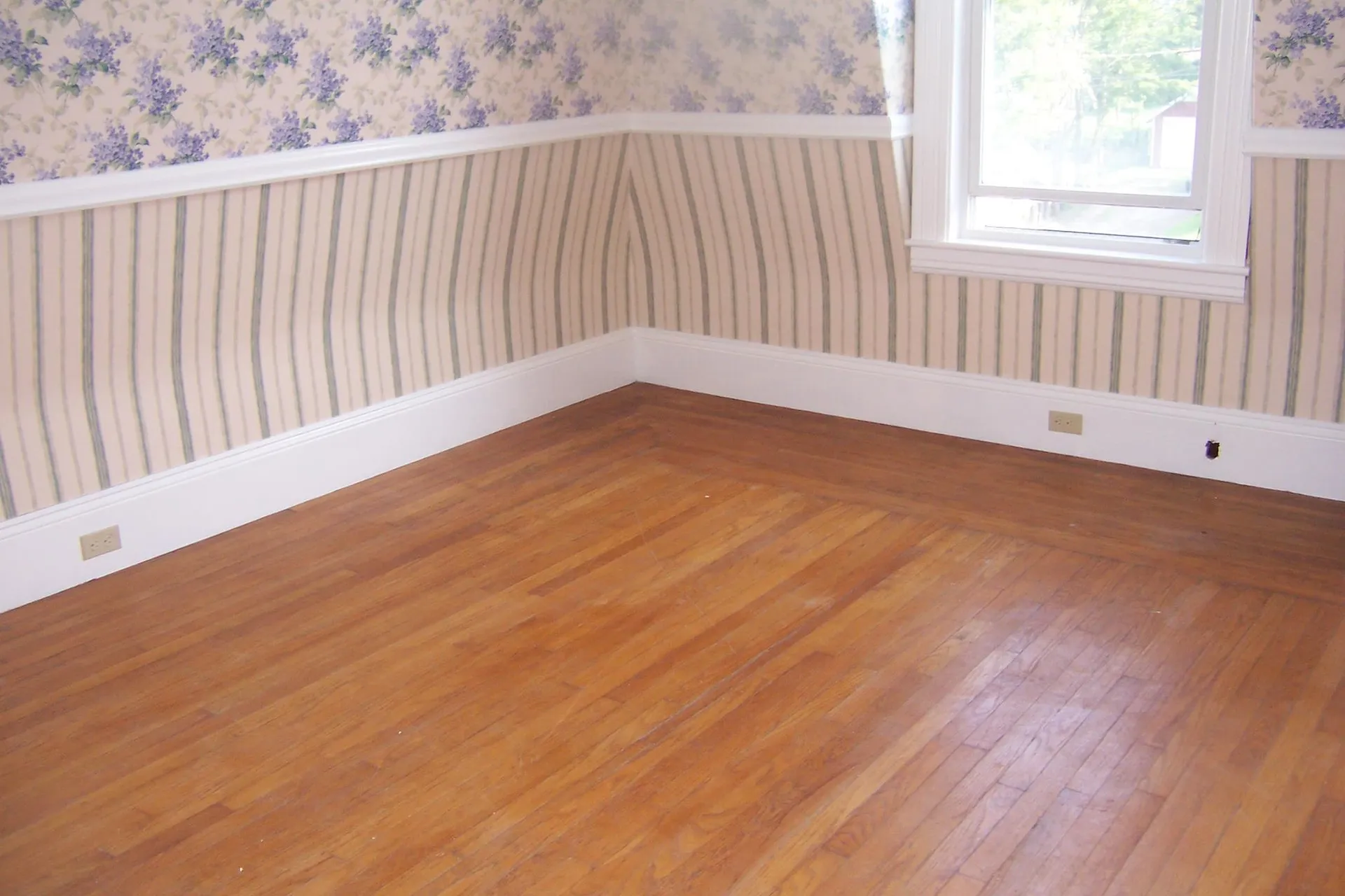 19 Hill Avenue Ashland NH 03217