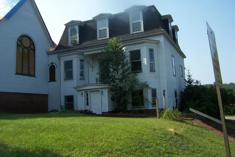 19 Hill Avenue Ashland NH 03217
