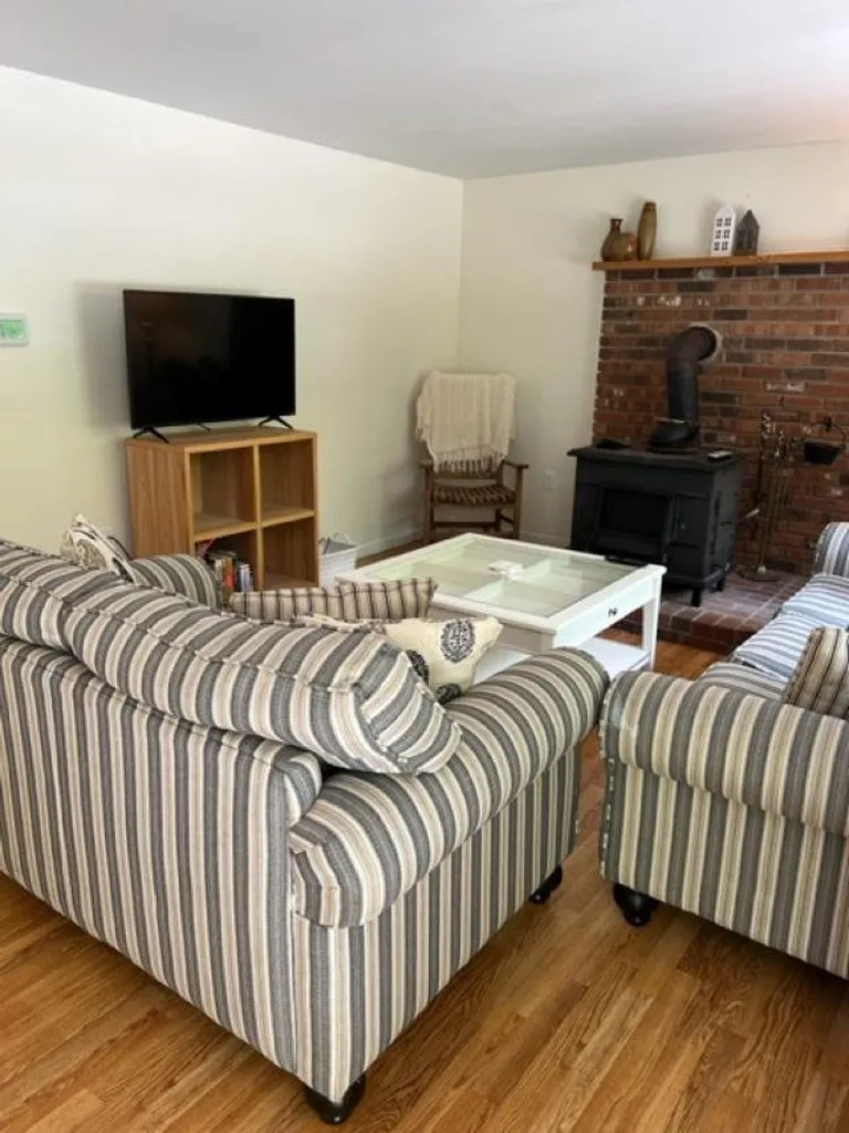 25 Dale Road Meredith NH 03253