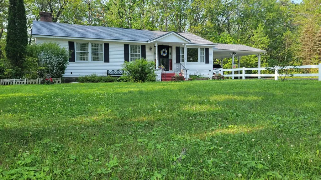 129 Horse Hill Road Concord NH 03303