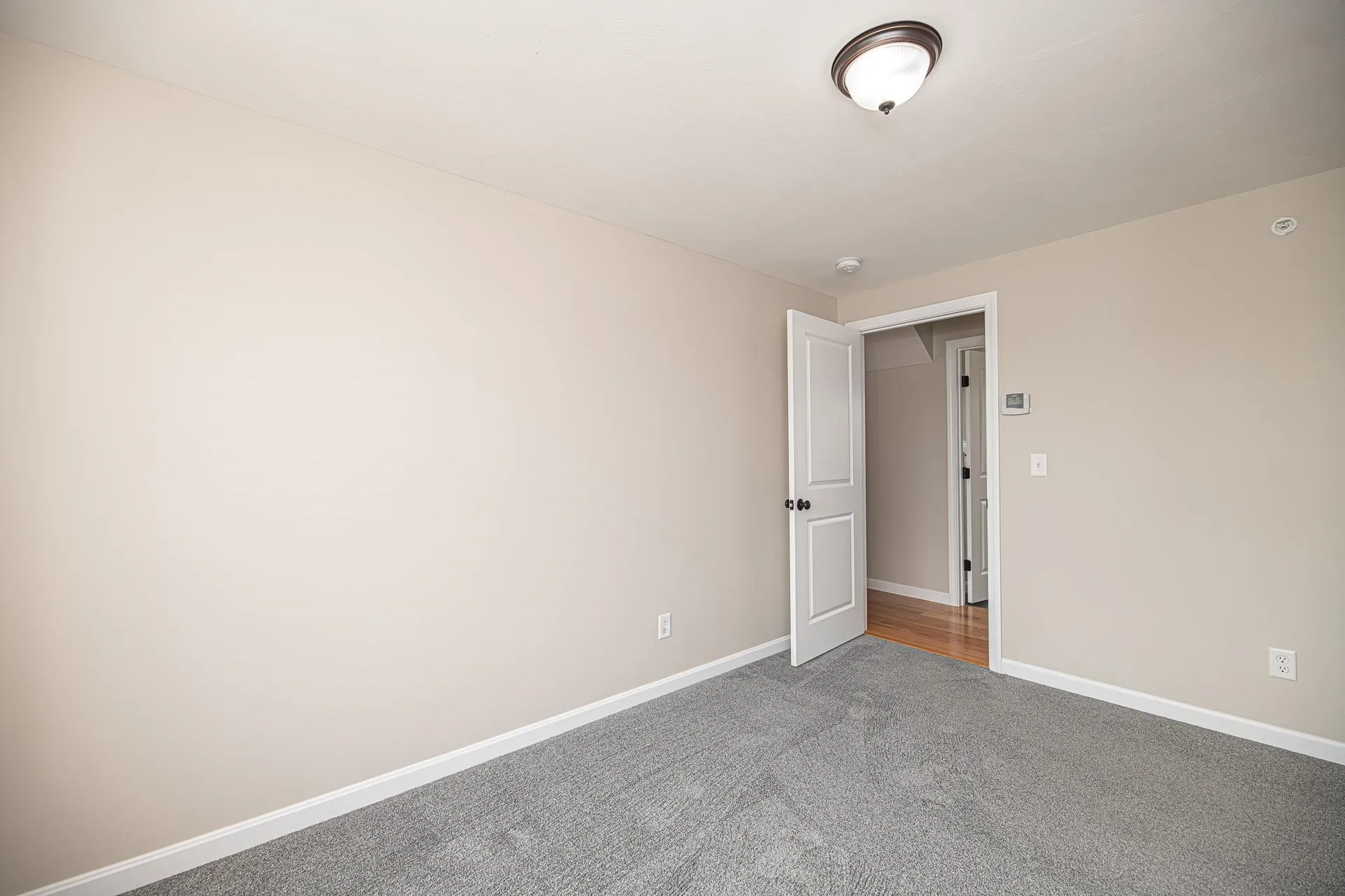 6-21 Clarendon Way Manchester NH 03103