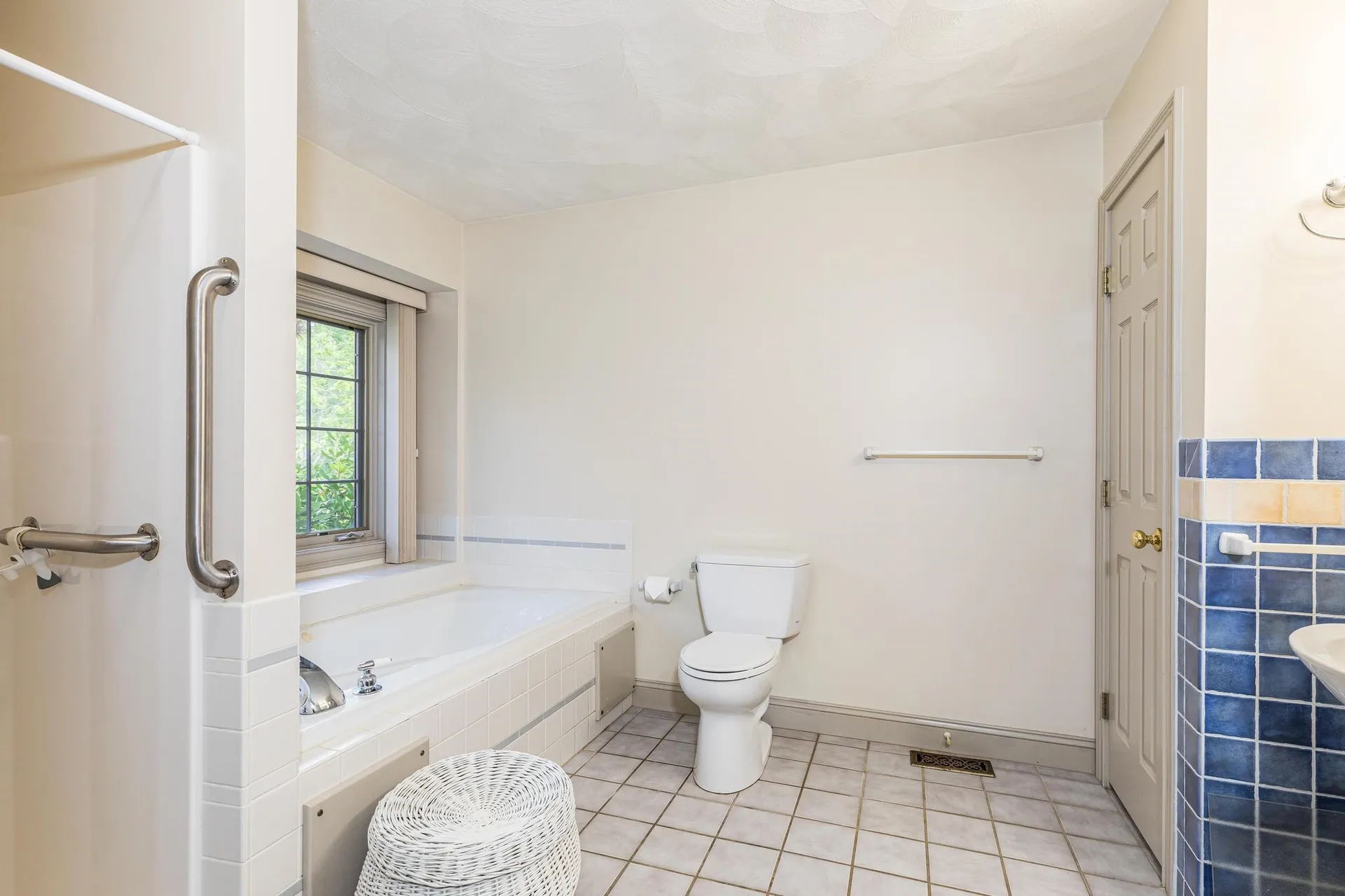 579 Sagamore Avenue Portsmouth NH 03801