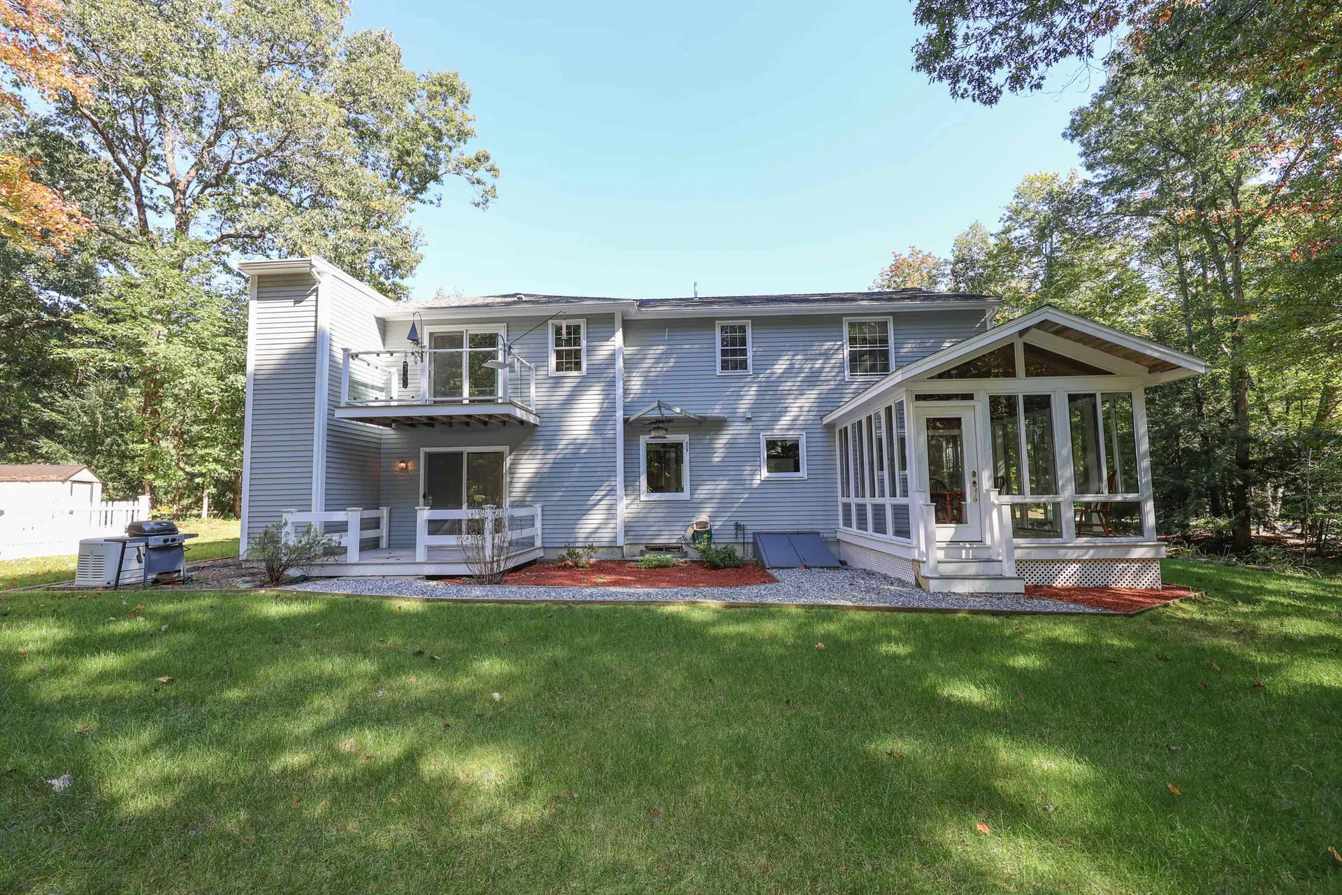 17 Wentworth Drive Bedford NH 03110