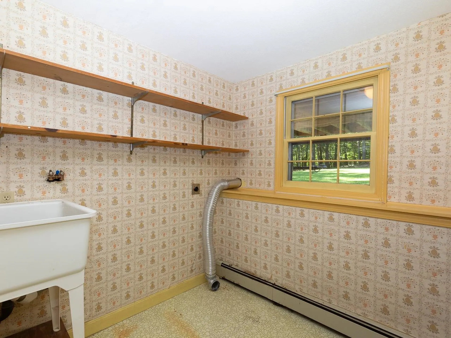 101 Garrity Road Lee NH 03861