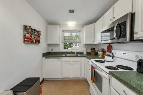 16 Hill Road Tilton NH 03276