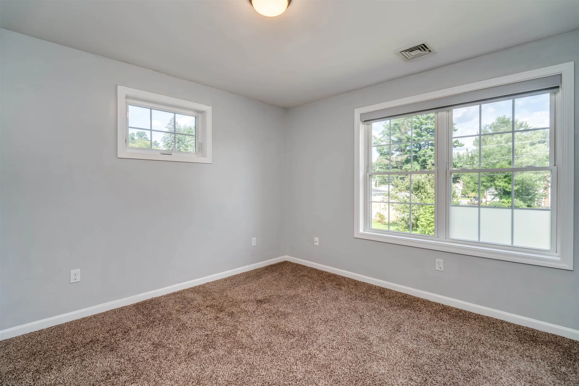 11 Waverly Street Rochester NH 03867