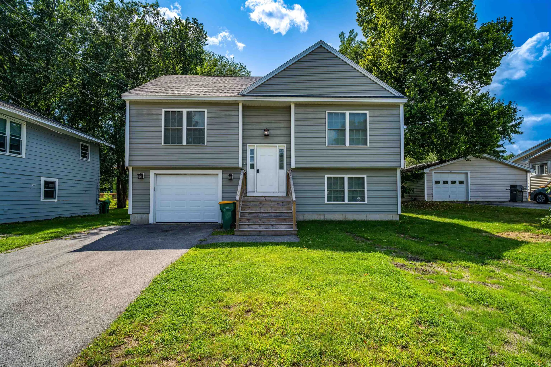 11 Waverly Street Rochester NH 03867