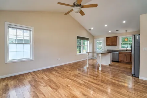 11 Waverly Street Rochester NH 03867