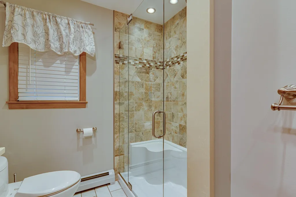 1062 Banfield Road Portsmouth NH 03801