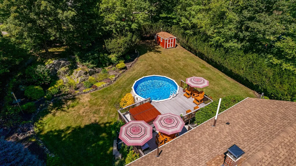 1062 Banfield Road Portsmouth NH 03801