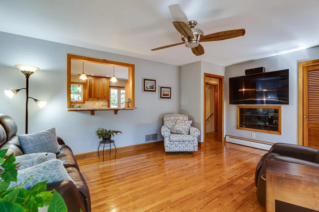 1062 Banfield Road Portsmouth NH 03801