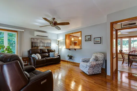 1062 Banfield Road Portsmouth NH 03801