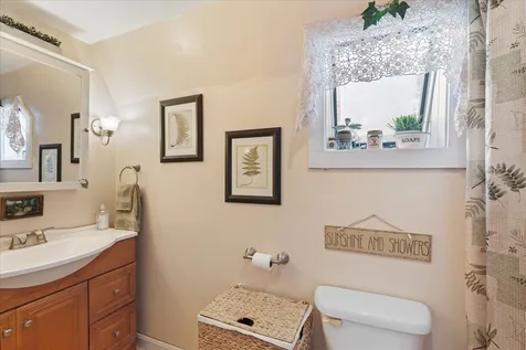 35 Kelley Pond Road New Hampton NH 03256