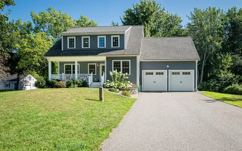 8 Evans Avenue Plaistow NH 03865