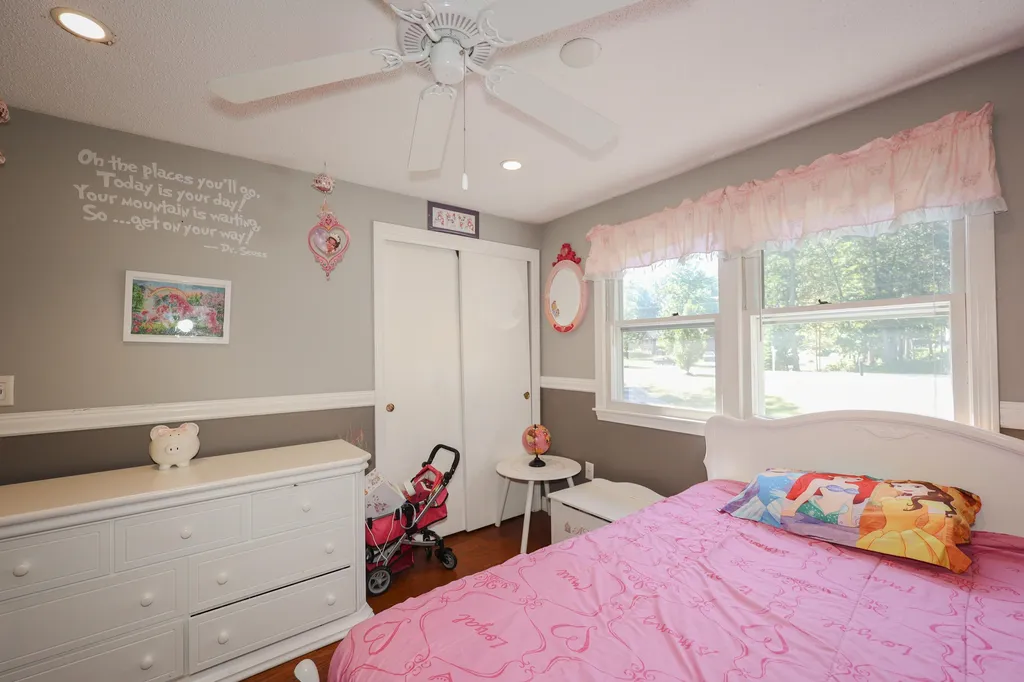 41 Heritage Circle Hudson NH 03051