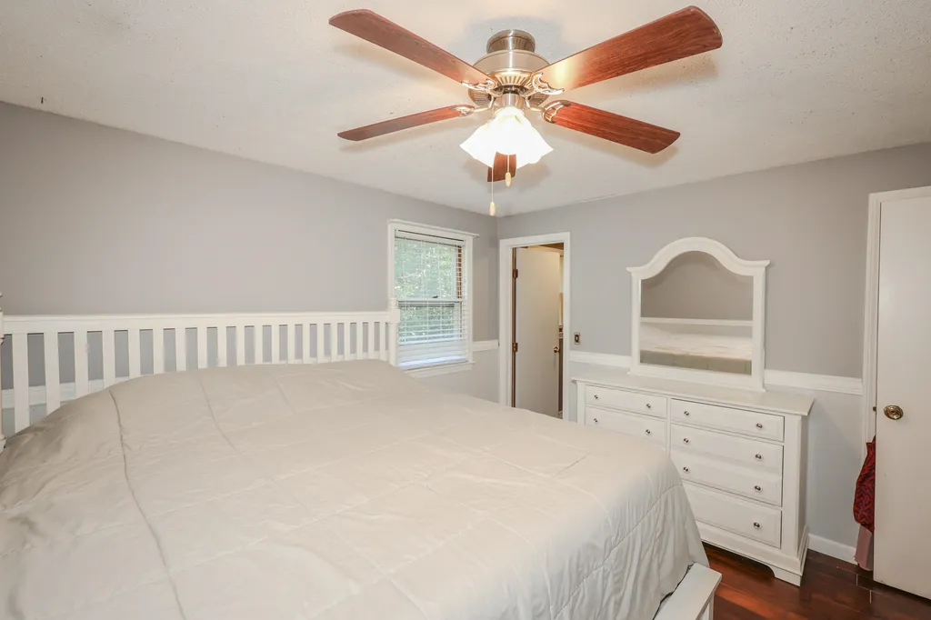 41 Heritage Circle Hudson NH 03051