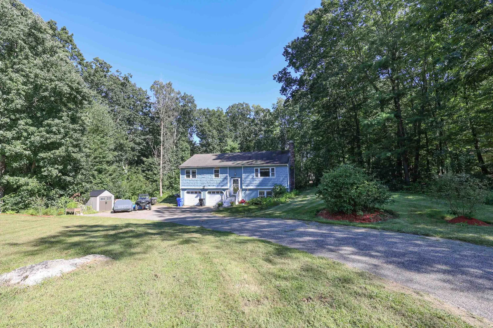 41 Heritage Circle Hudson NH 03051