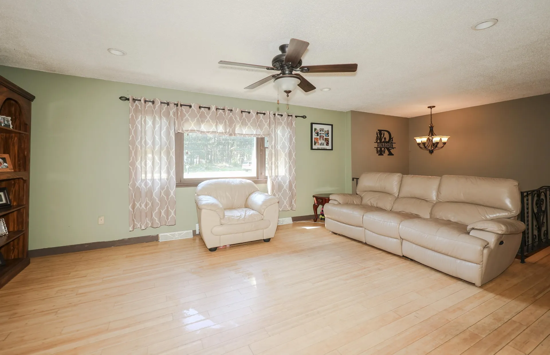 41 Heritage Circle Hudson NH 03051