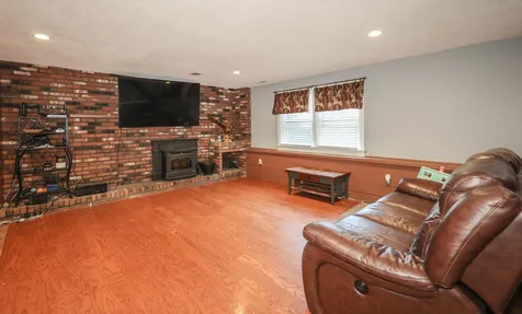41 Heritage Circle Hudson NH 03051