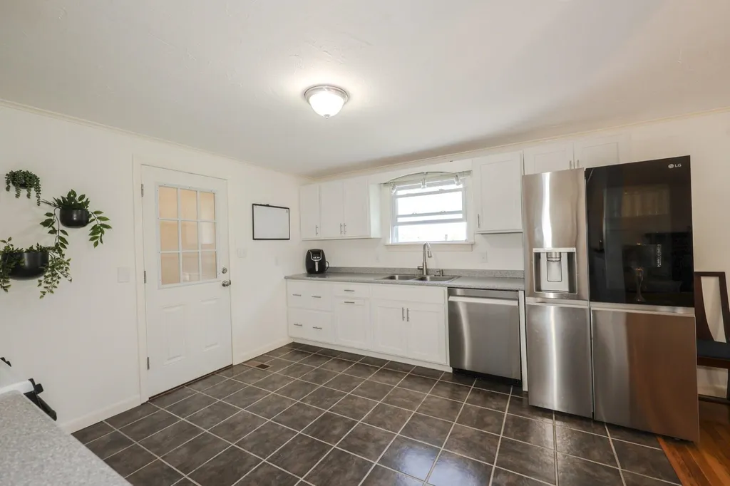 360 Calef Hill Road Tilton NH 03276