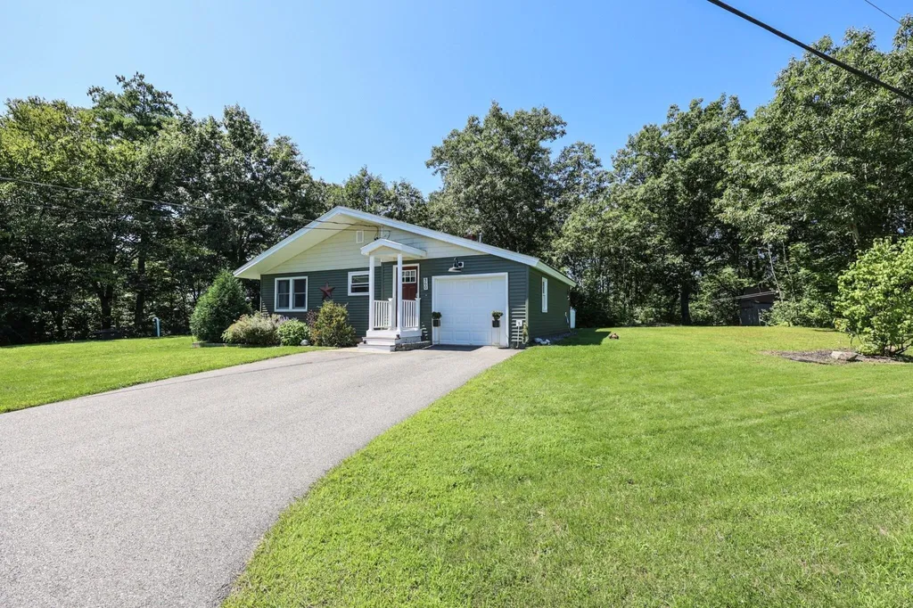 360 Calef Hill Road Tilton NH 03276