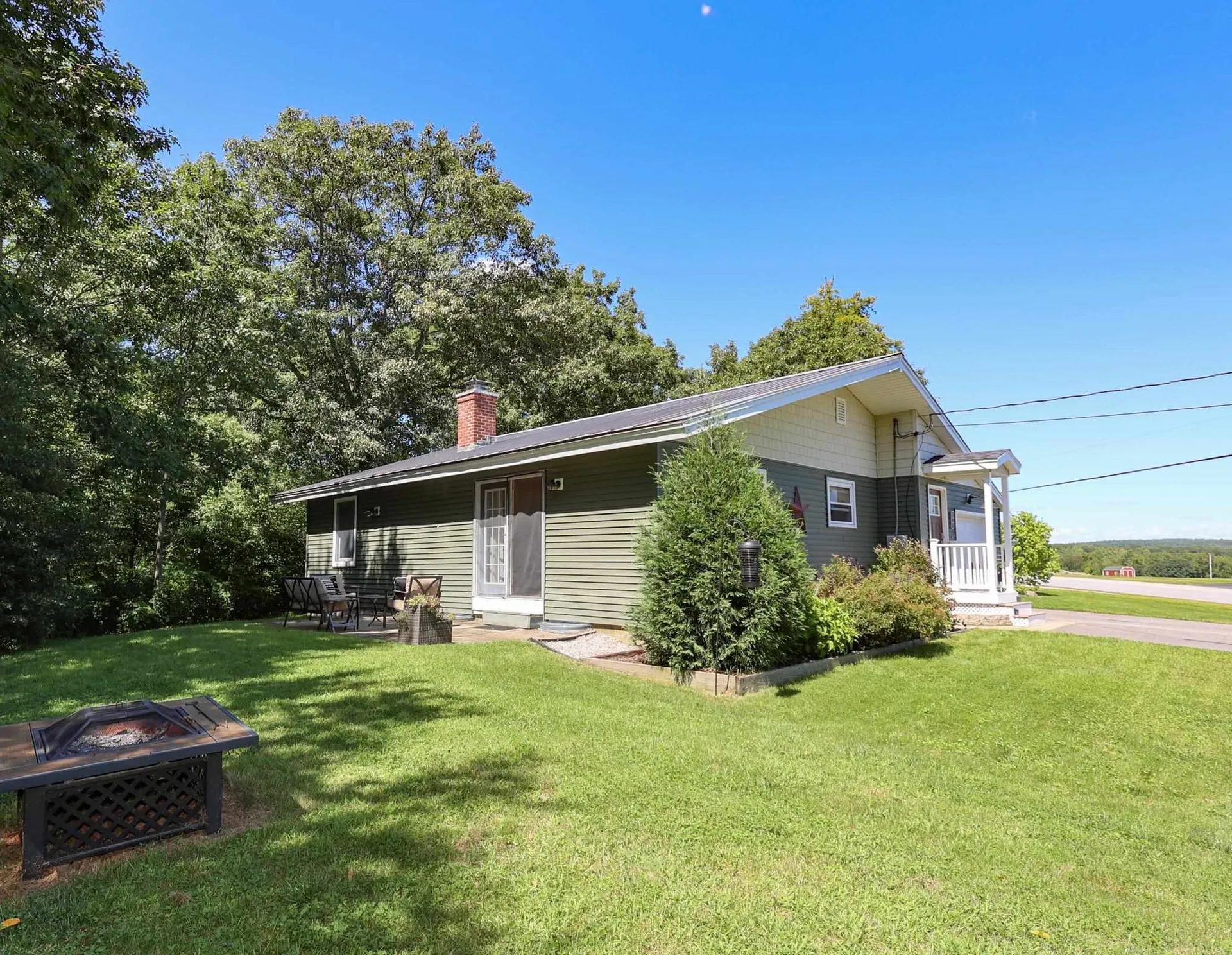 360 Calef Hill Road Tilton NH 03276