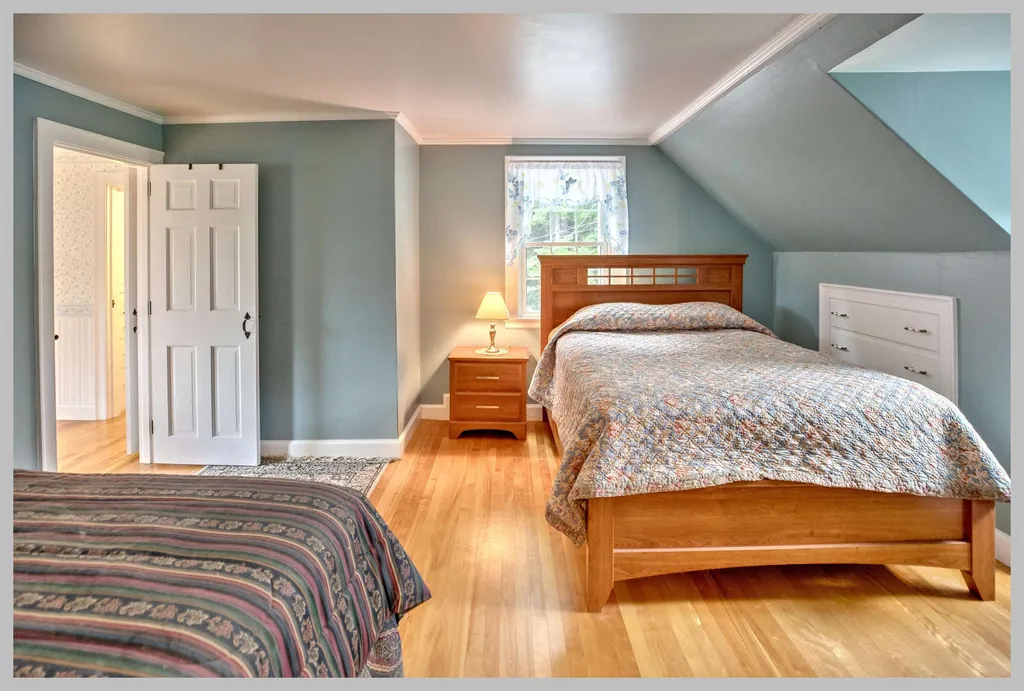 102 Mayhew Turnpike Hebron NH 03241