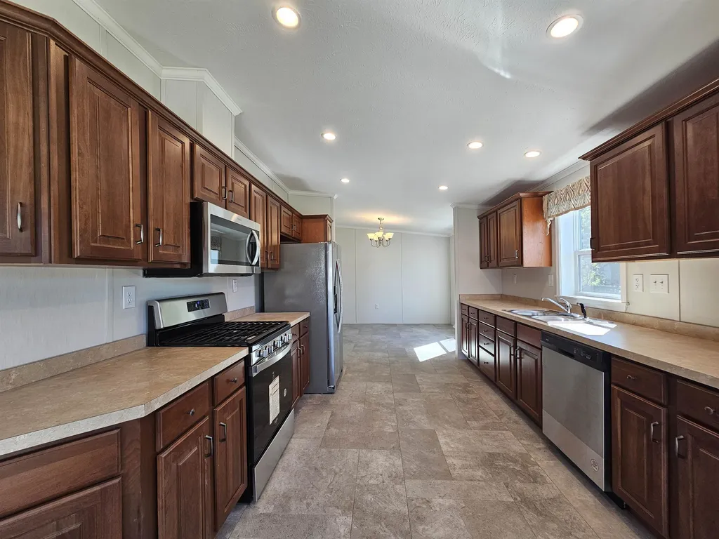10 N Emperor Drive Concord NH 03303