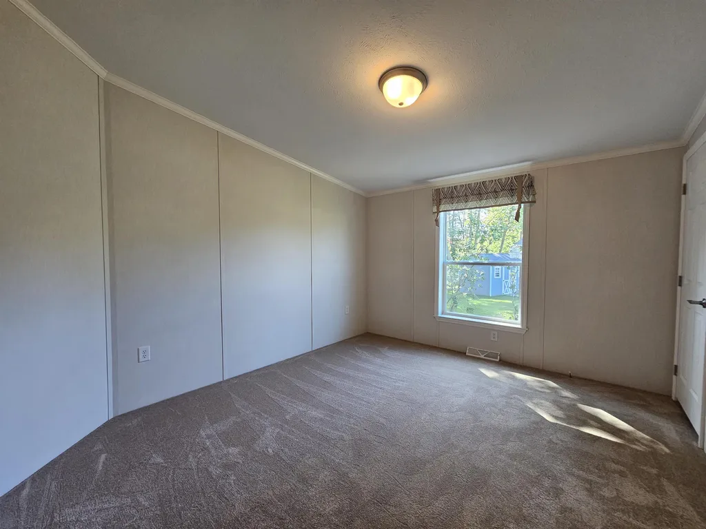 10 N Emperor Drive Concord NH 03303