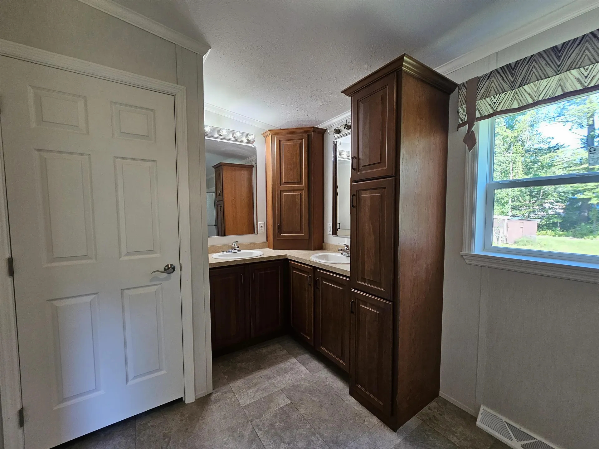 10 N Emperor Drive Concord NH 03303