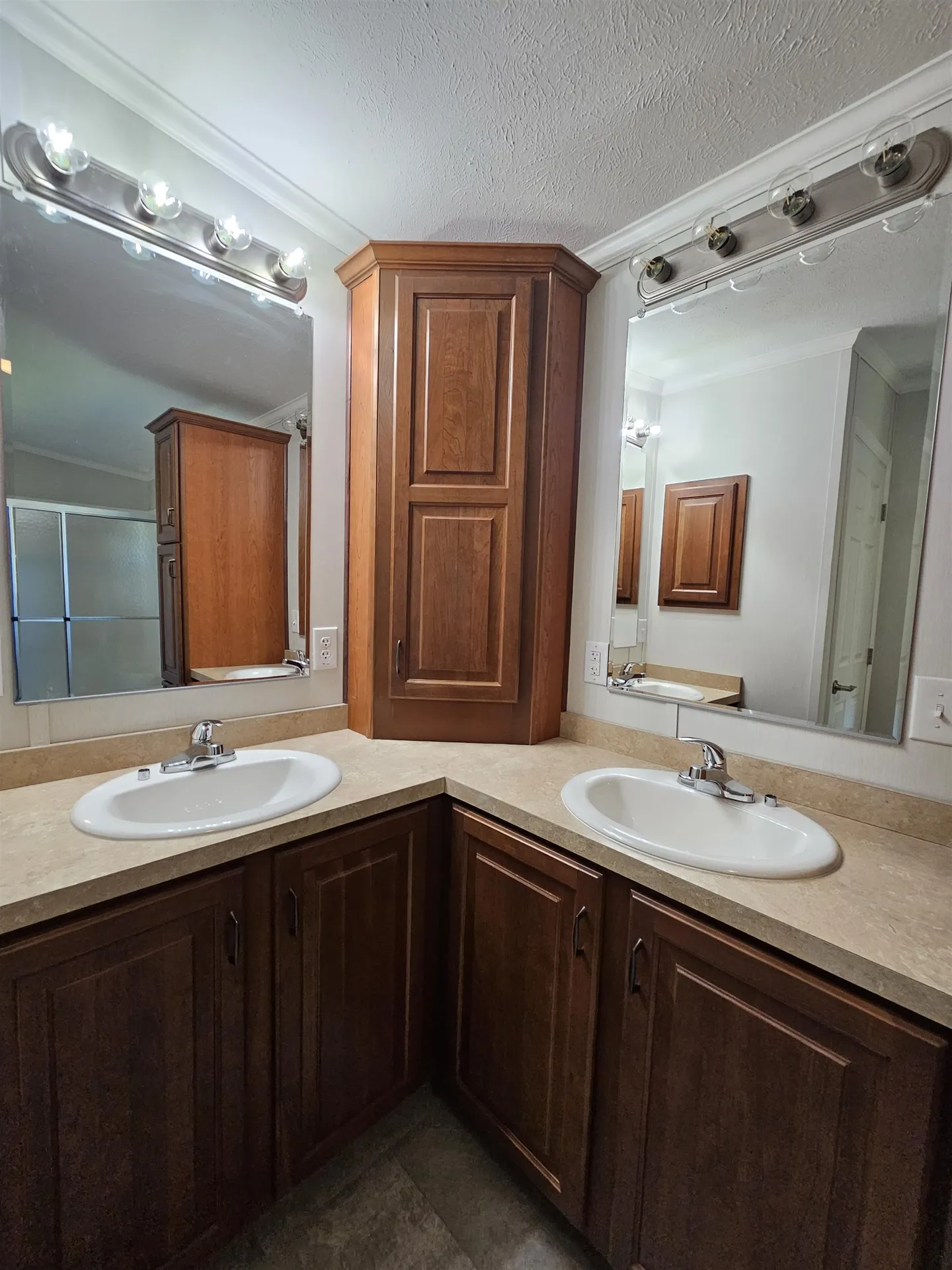 10 N Emperor Drive Concord NH 03303