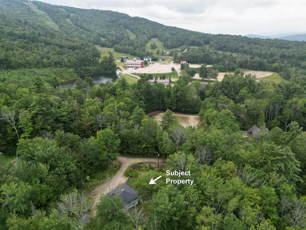30 Deckmans Road Danbury NH 03230